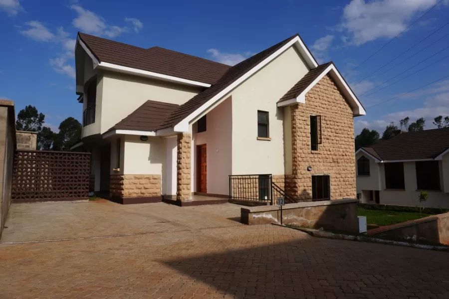 Beautiful 4 bedroom house - Rental property Insurance